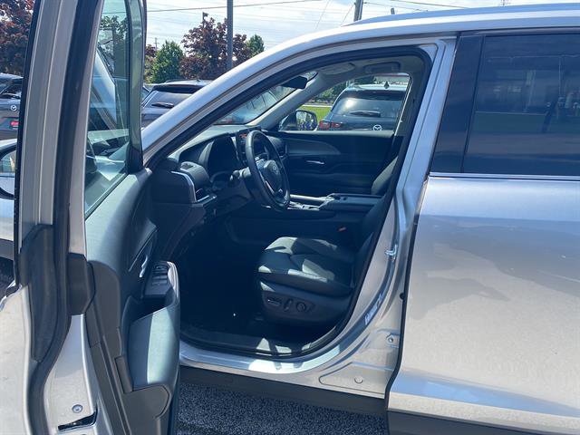 Used 2025 Toyota Grand Highlander AWD video 3