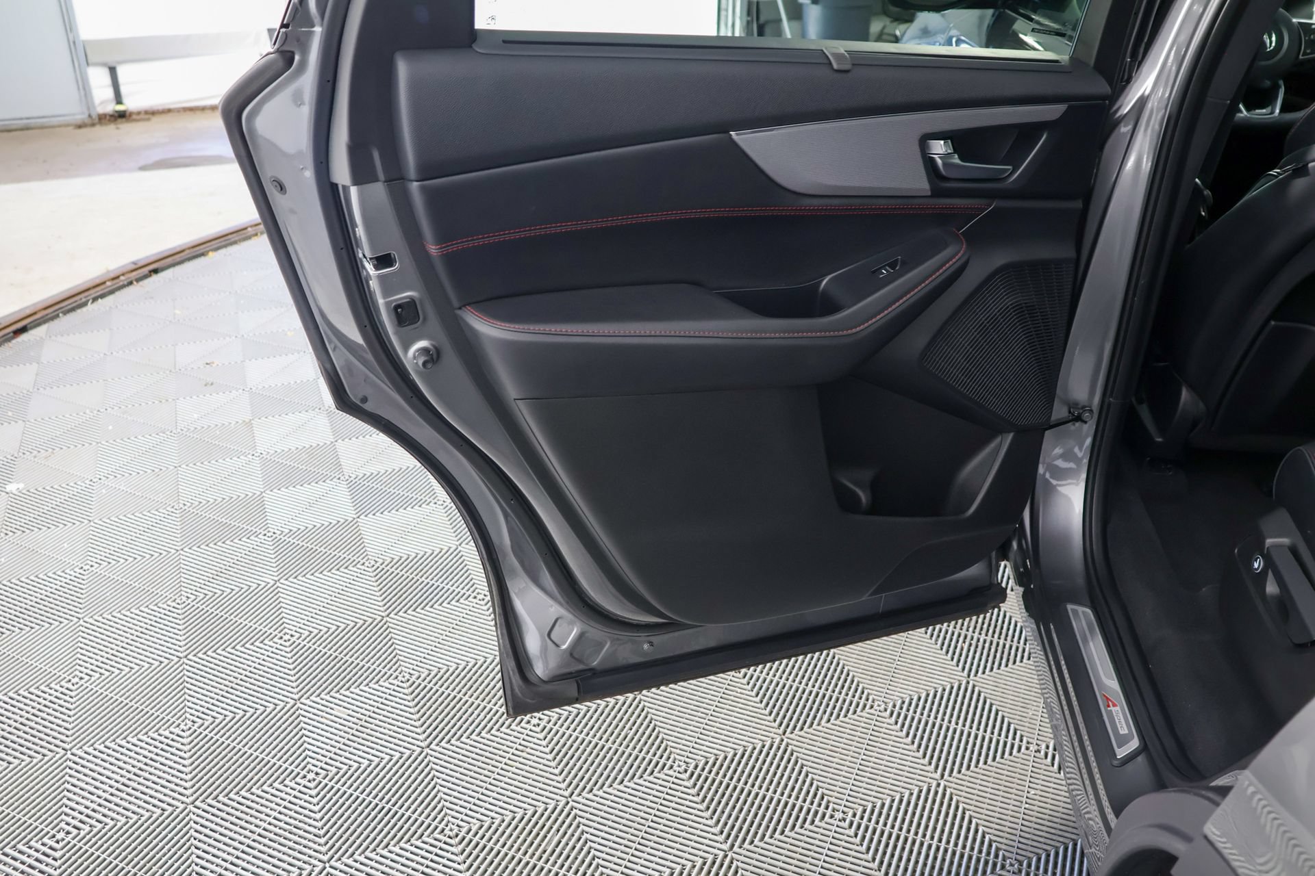 Used 2024 Acura MDX A-Spec AWD/4WD image 30