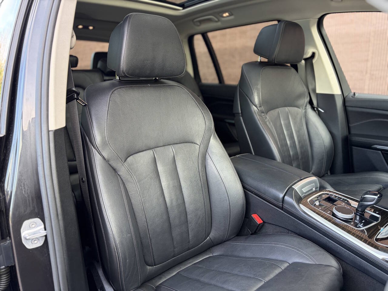 Used 2019 BMW X7 xDrive40i w/ Premium Package AWD/4WD image 19