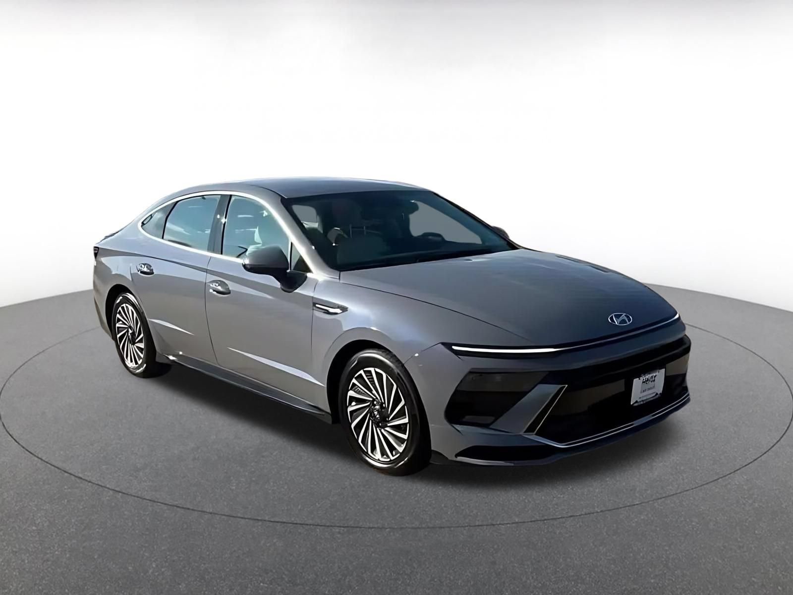 Used 2025 Hyundai Sonata SEL FWD image 3