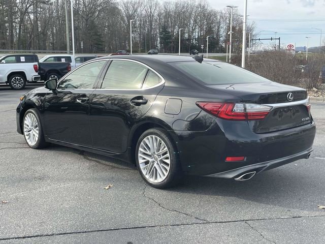Used 2016 Lexus ES 350 w/ Ultra Luxury Package image 3