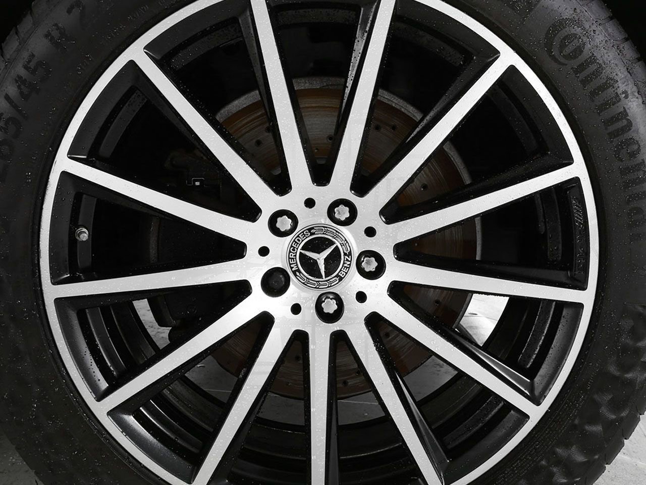 Used 2024 Mercedes-Benz GLS 450 4MATIC image 6