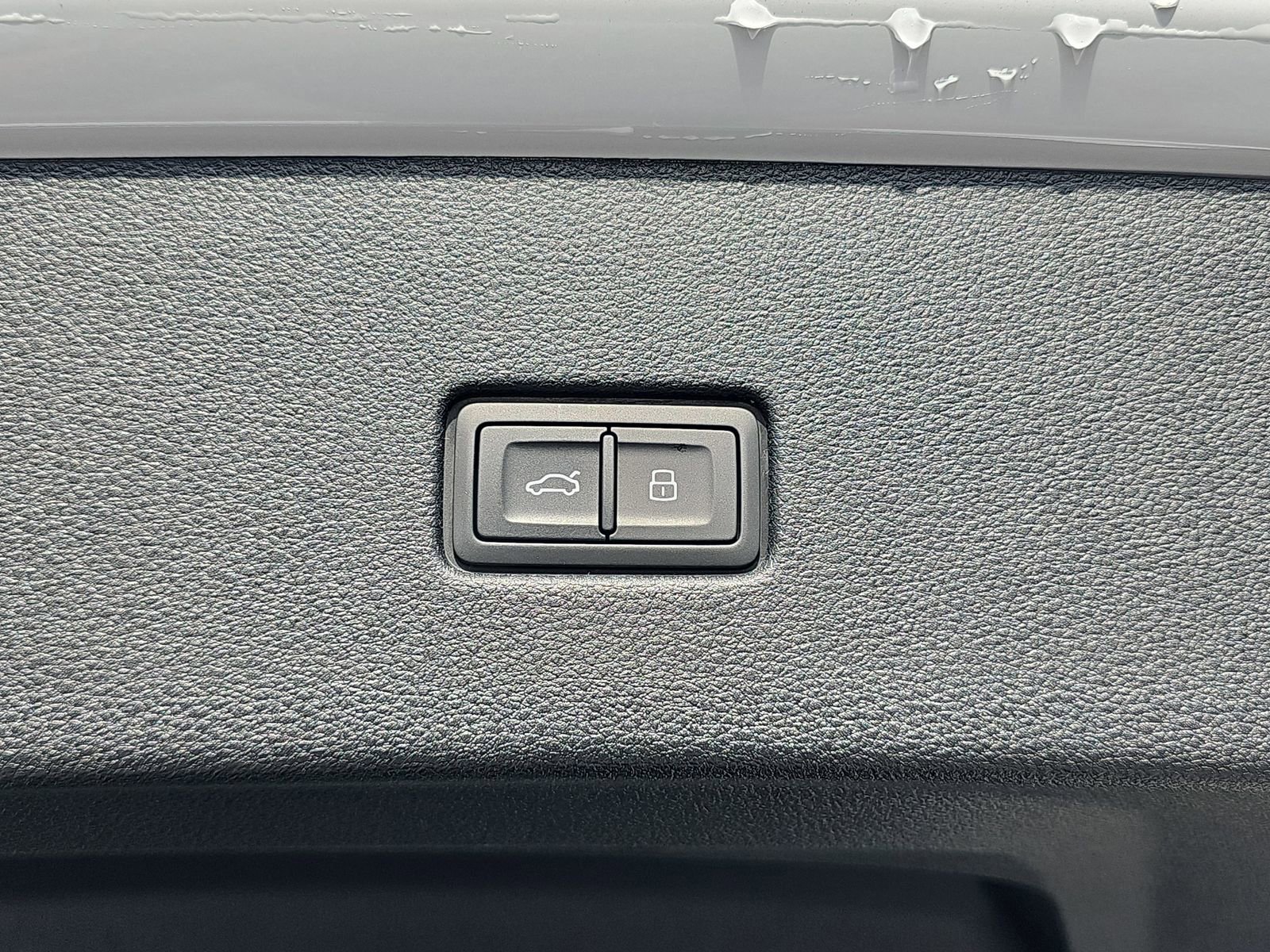 New 2026 Audi Q8 Premium image 13