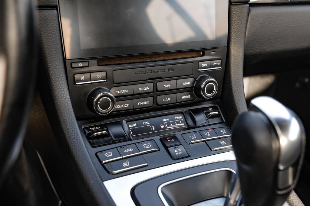 Used 2017 Porsche 718 Cayman RWD image 20
