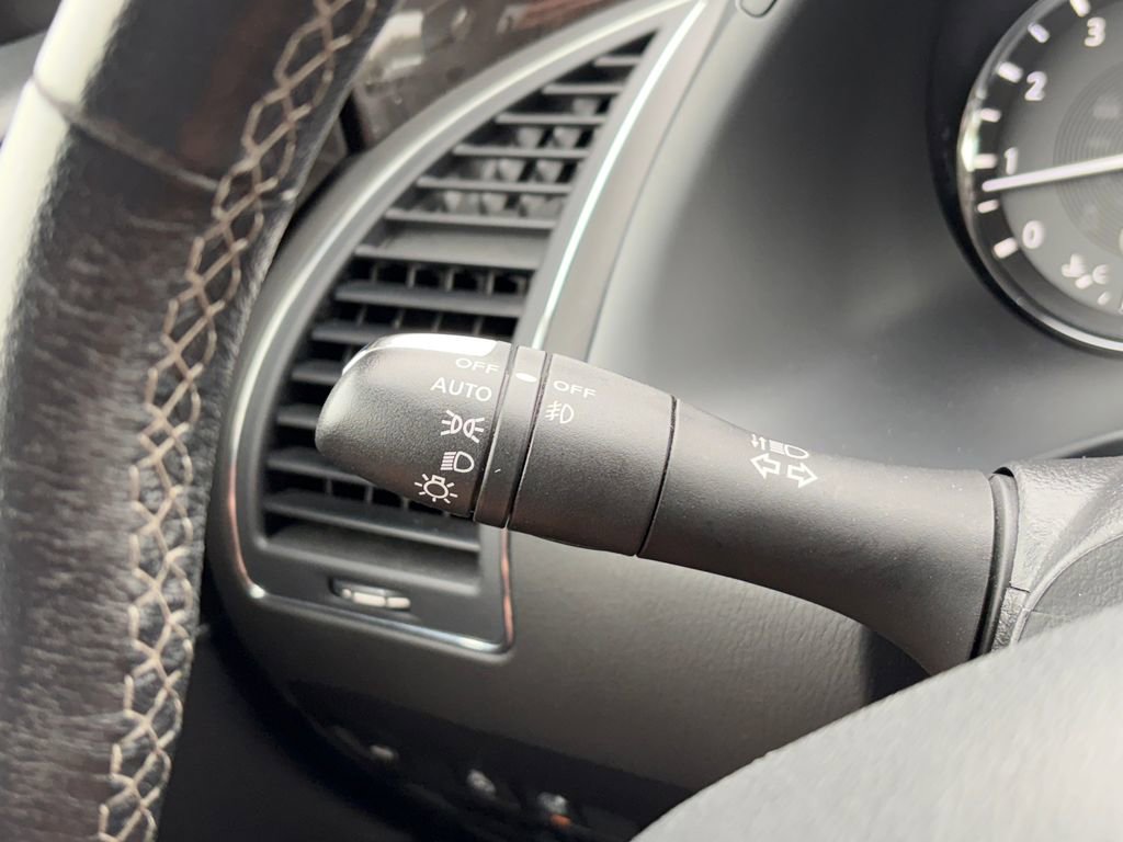 Used 2024 INFINITI QX80 Luxe image 15