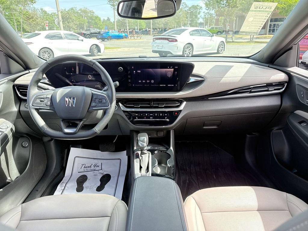 Used 2024 Buick Envista Avenir image 25