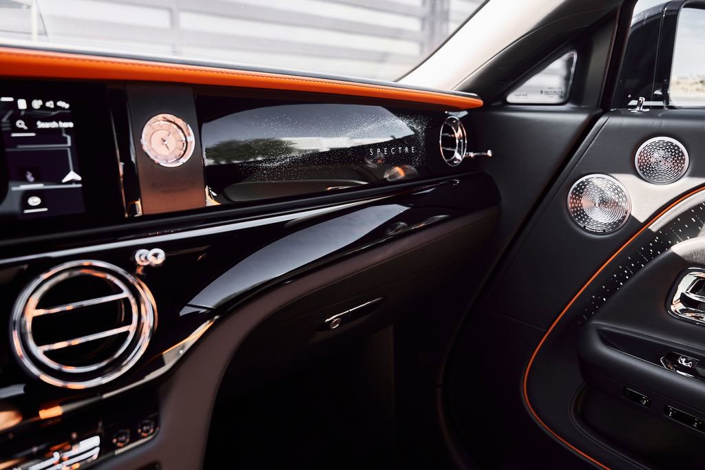 Used 2025 Rolls-Royce Spectre w/ Spectre Launch Package image 73