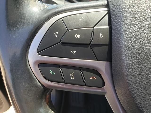 Used 2020 Jeep Cherokee High Altitude AWD/4WD image 23