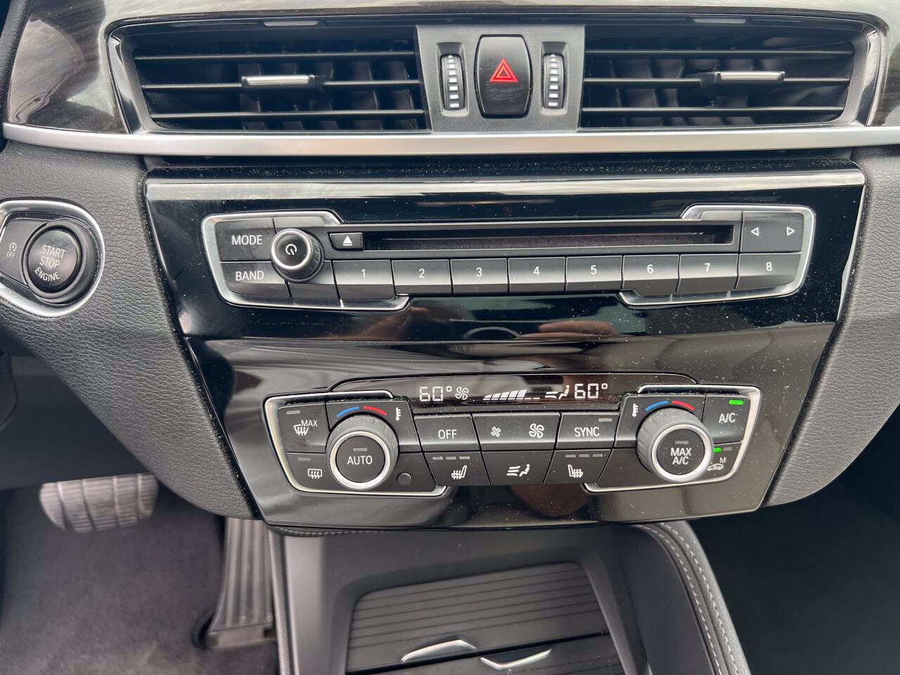 Used 2017 BMW X1 xDrive28i AWD/4WD image 32