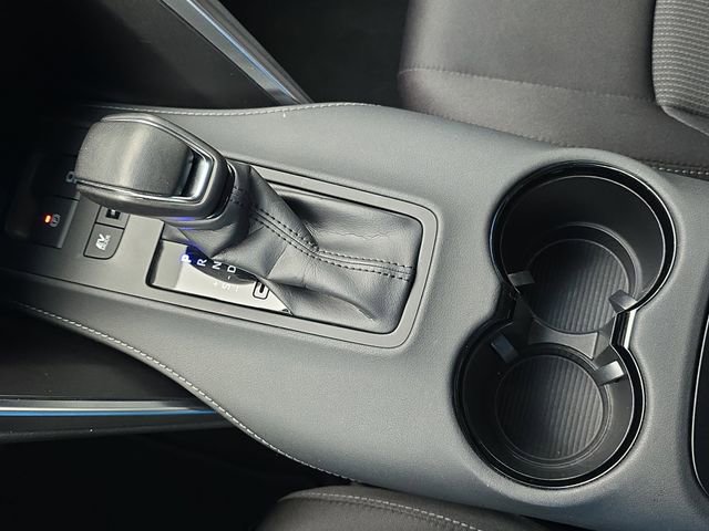 Used 2023 Toyota Venza LE image 25