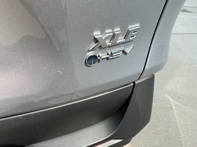 Used 2025 Toyota RAV4 XLE AWD/4WD image 6
