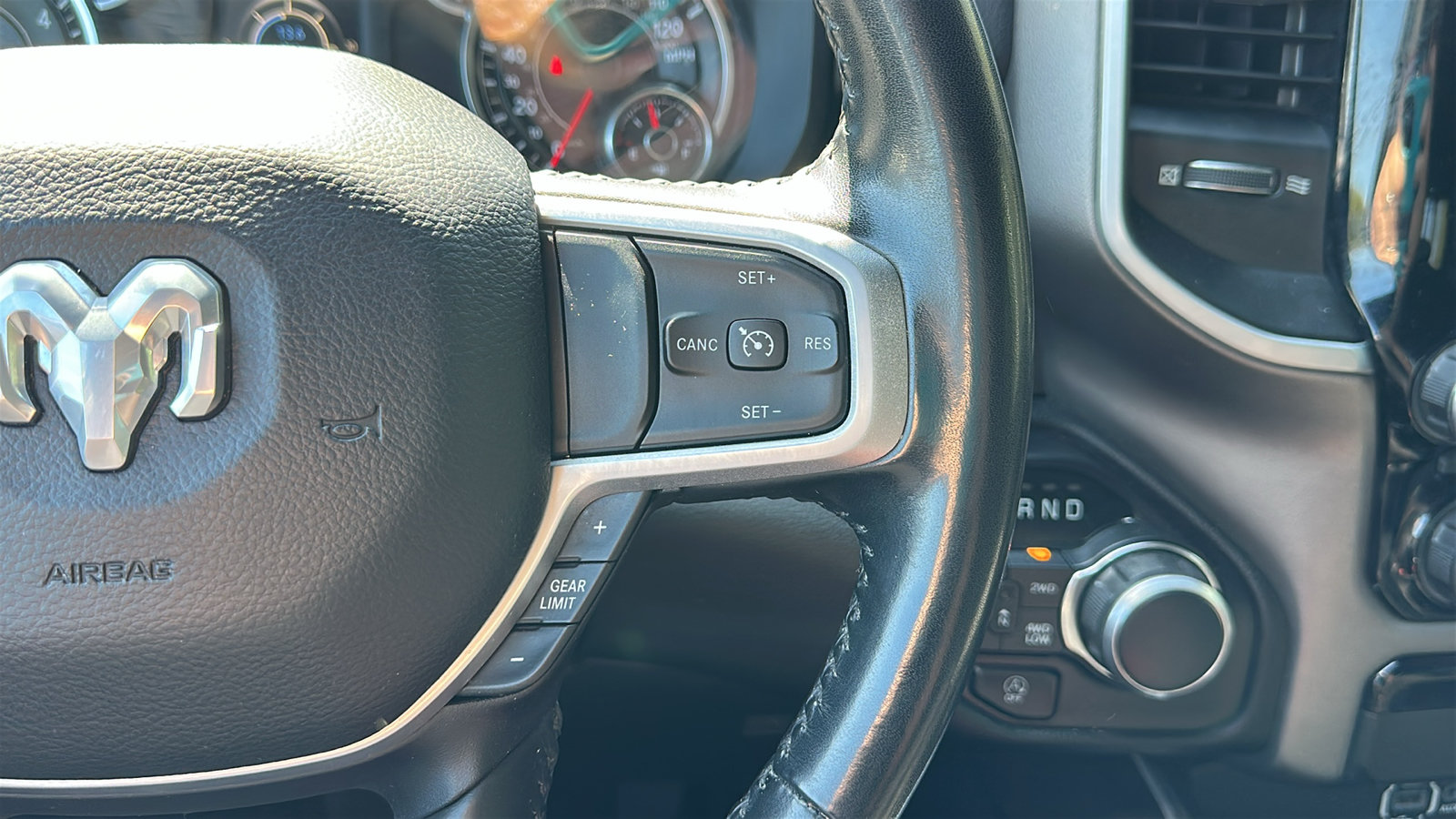 Used 2020 RAM 1500 Big Horn AWD/4WD image 18