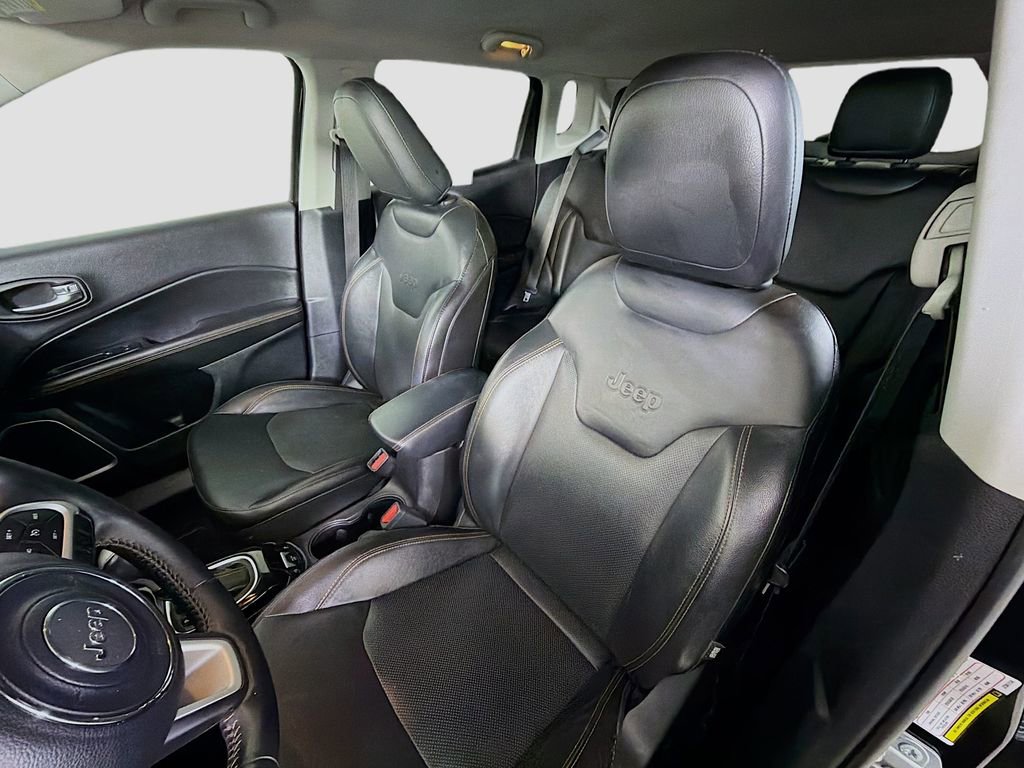 Used 2018 Jeep Compass Limited w/ Navigation Group image 13