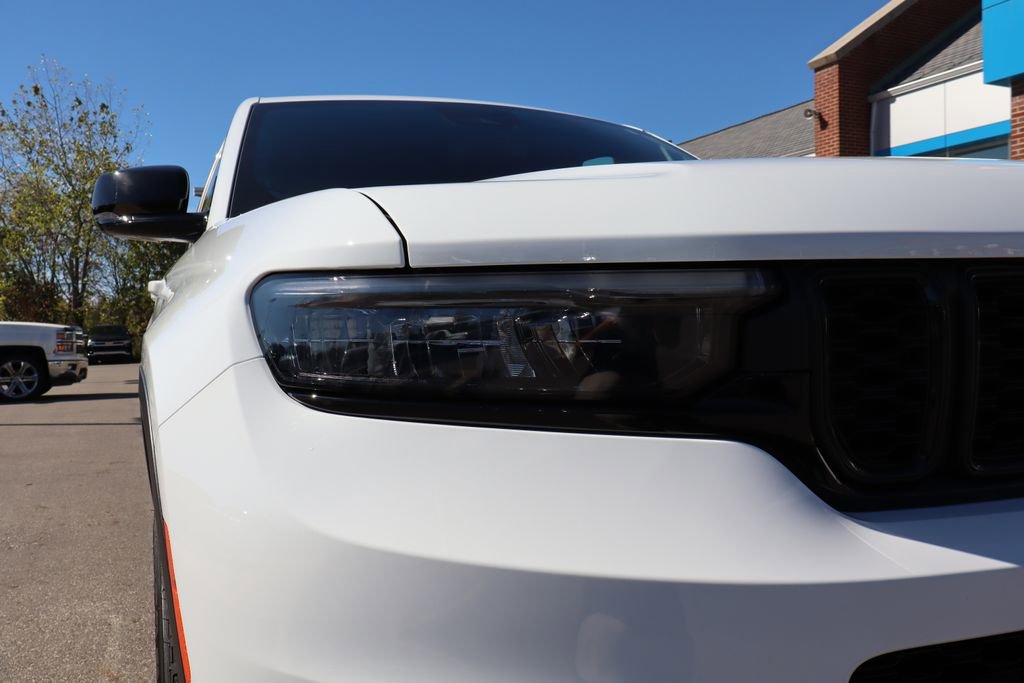 Used 2024 Jeep Grand Cherokee L Altitude image 5