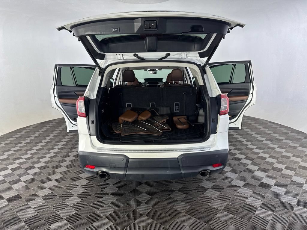Used 2019 Subaru Ascent Touring AWD/4WD image 17