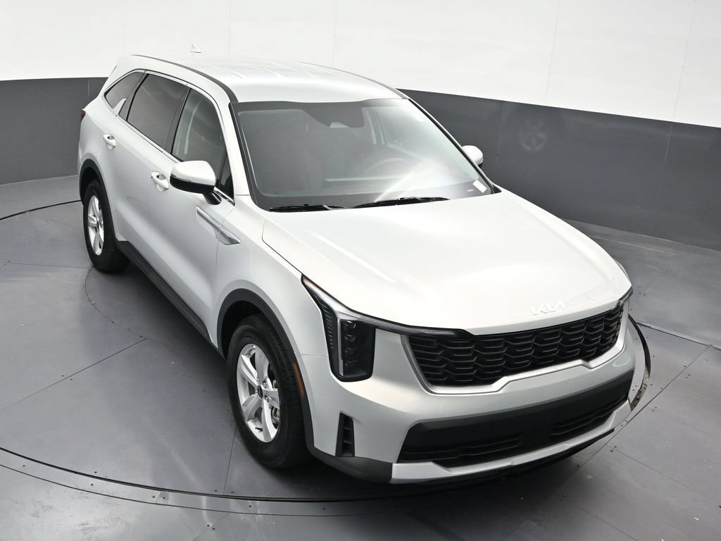 Used 2026 Kia Sorento LX FWD image 24