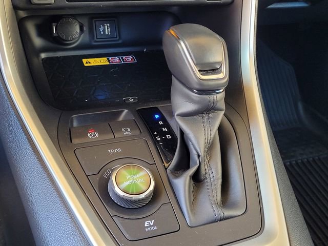 Used 2024 Toyota RAV4 XSE w/ Advanced Technology Package image 23