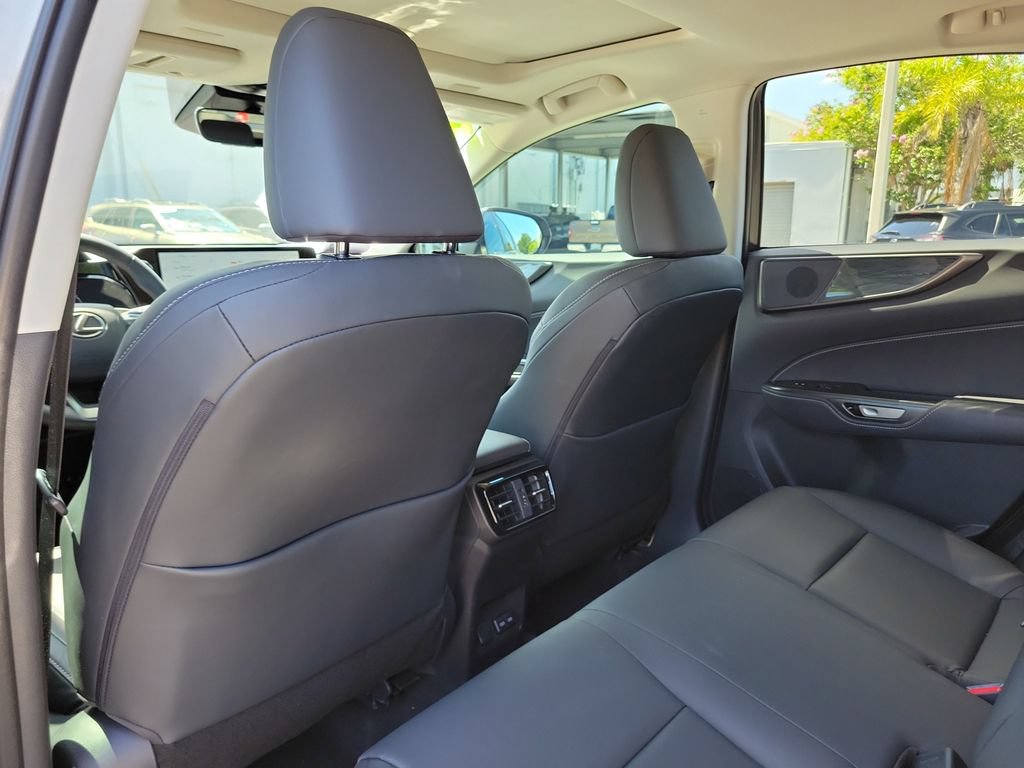 Used 2025 Lexus NX 350 AWD w/ Premium Package image 11