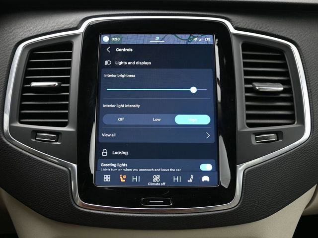 Used 2023 Volvo XC90 B6 Core w/ Climate Package image 15