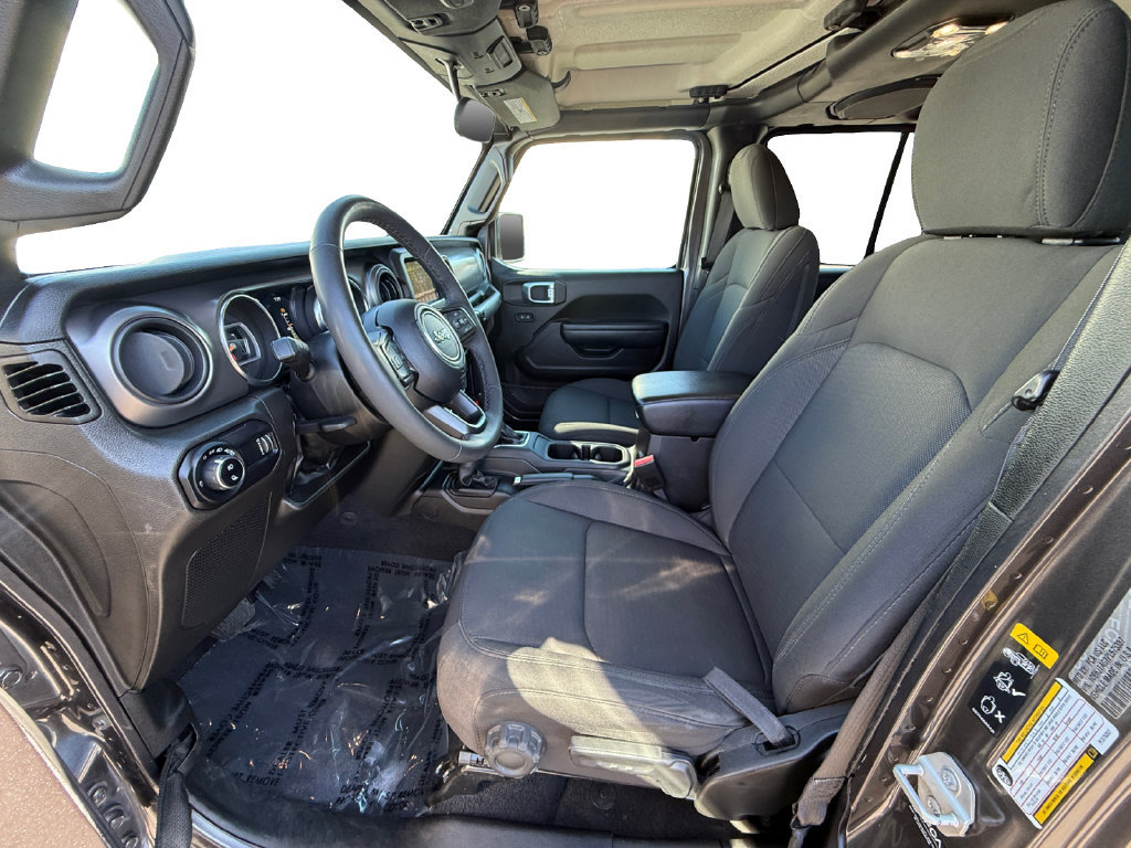 Used 2023 Jeep Gladiator Sport AWD/4WD image 9