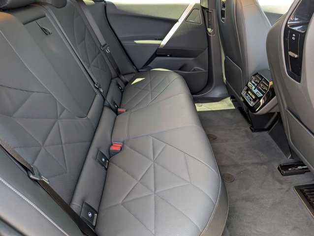 Used 2026 BMW iX xDrive60 w/ Premium Package AWD/4WD image 21