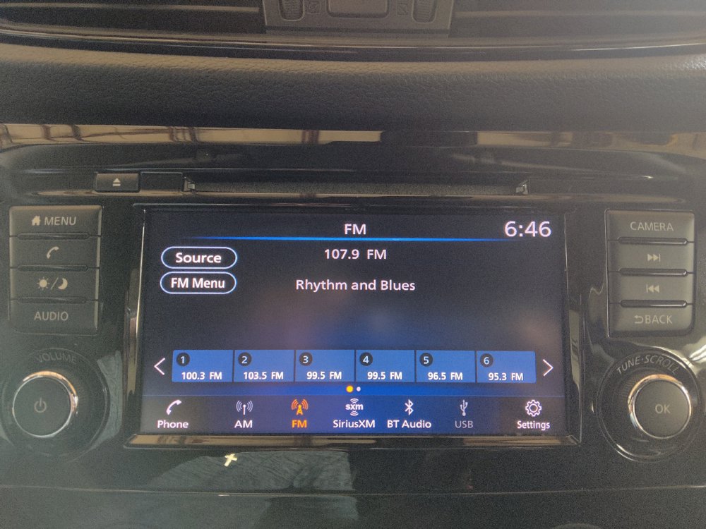 Used 2019 Nissan Rogue S w/ Special Edition Package FWD image 25