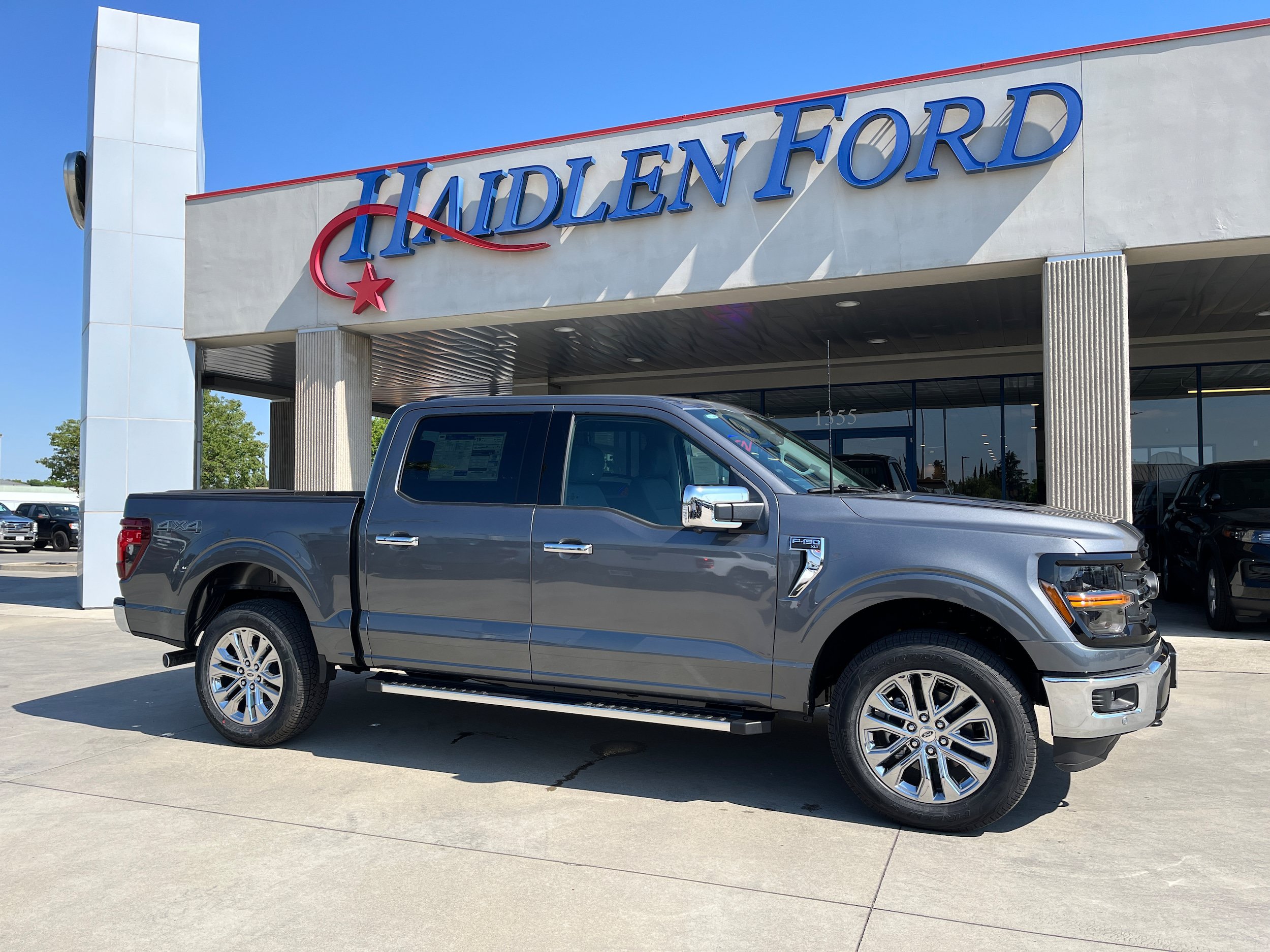 New 2026 Ford F150 XLT w/ Equipment Group 302A MID AWD/4WD image 4