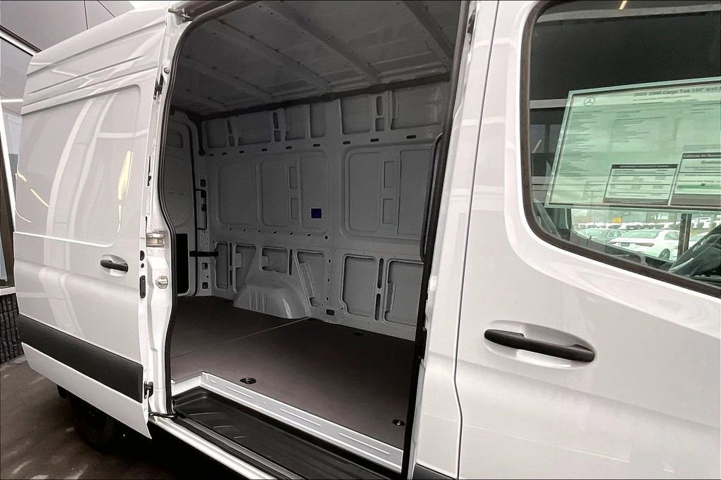 New 2025 Mercedes-Benz Sprinter 2500 image 5