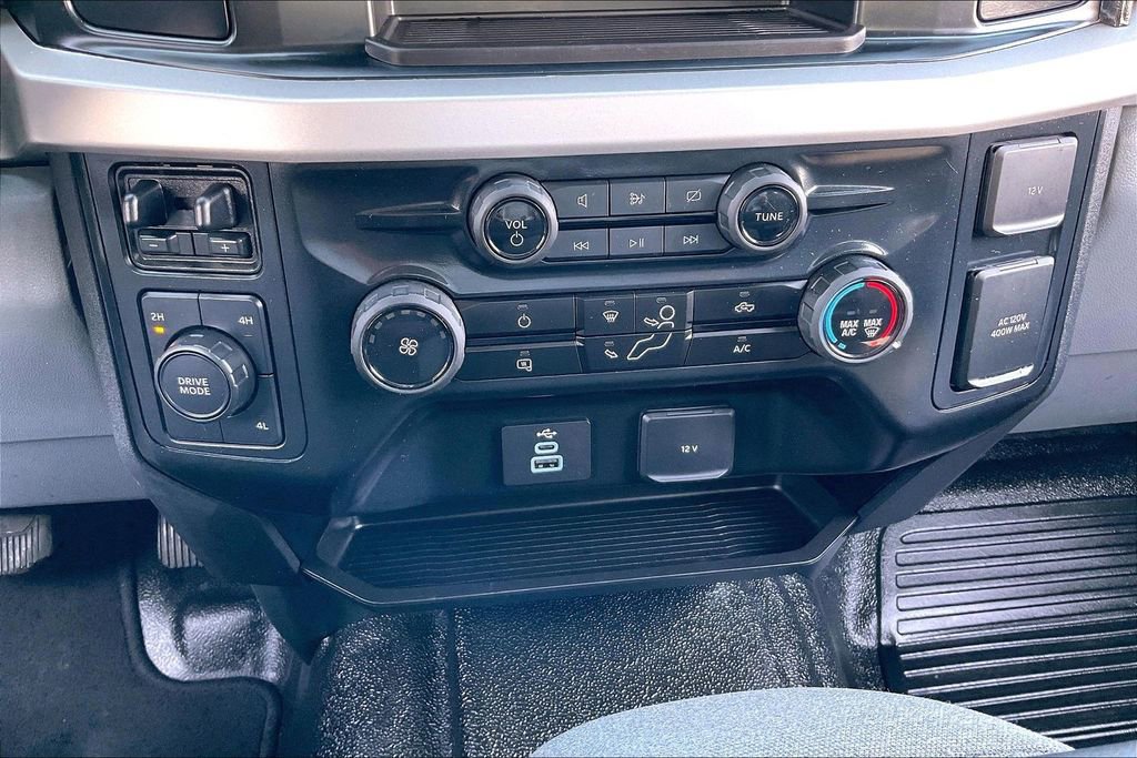 Used 2024 Ford F350 XLT image 32