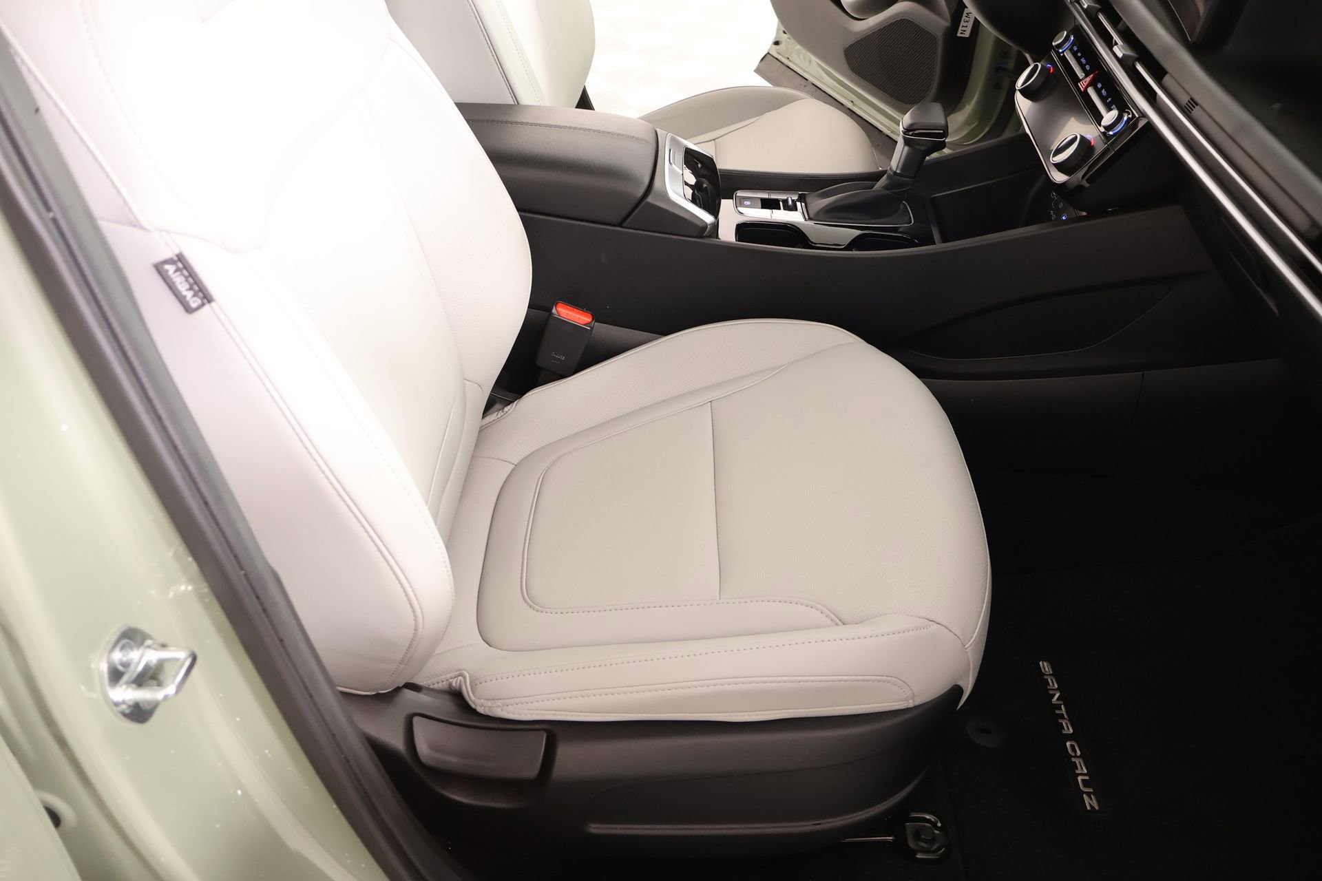 Certified 2026 Hyundai Santa Cruz SEL image 13