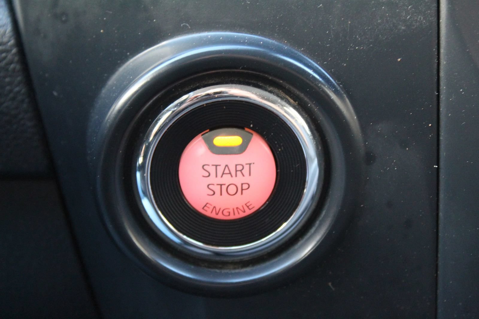 Used 2023 Nissan Titan SV RWD image 24