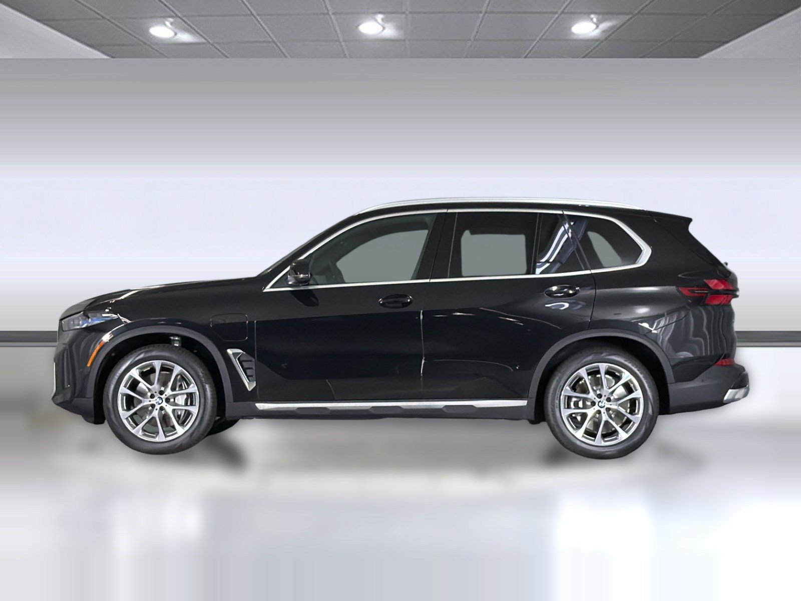 New 2026 BMW X5 xDrive50e w/ Climate Comfort Package AWD/4WD image 2