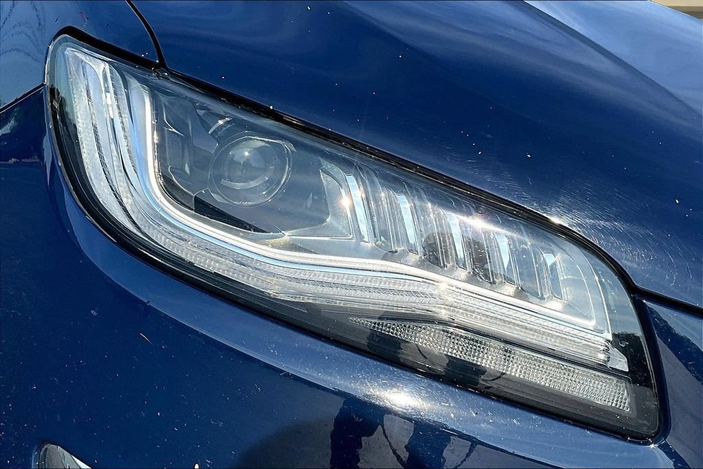 Used 2018 Lincoln MKZ Reserve FWD image 34