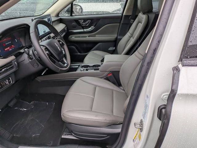 New 2026 Lincoln Corsair Premiere image 18