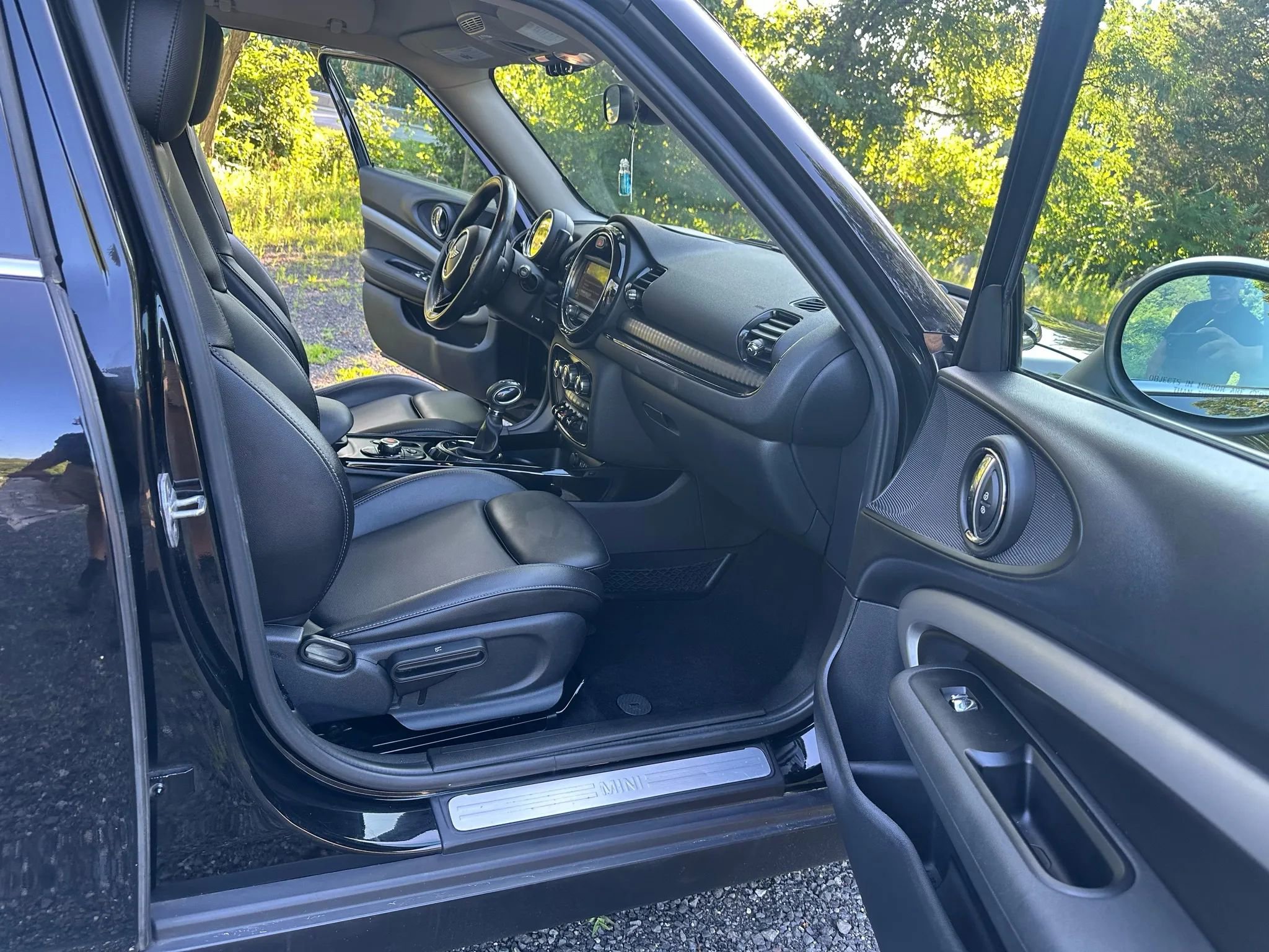 Used 2016 MINI Cooper Clubman Cooper Hatchback 4D image 16