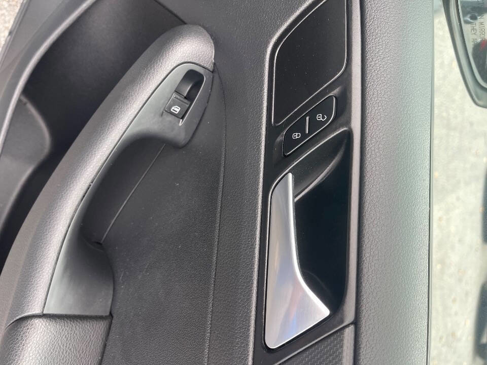 Used 2016 Volkswagen Jetta S image 38