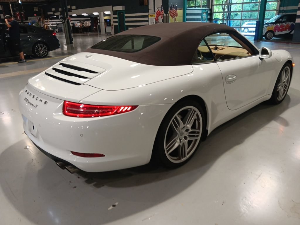 Used 2014 Porsche 911 Carrera 4S AWD/4WD image 7