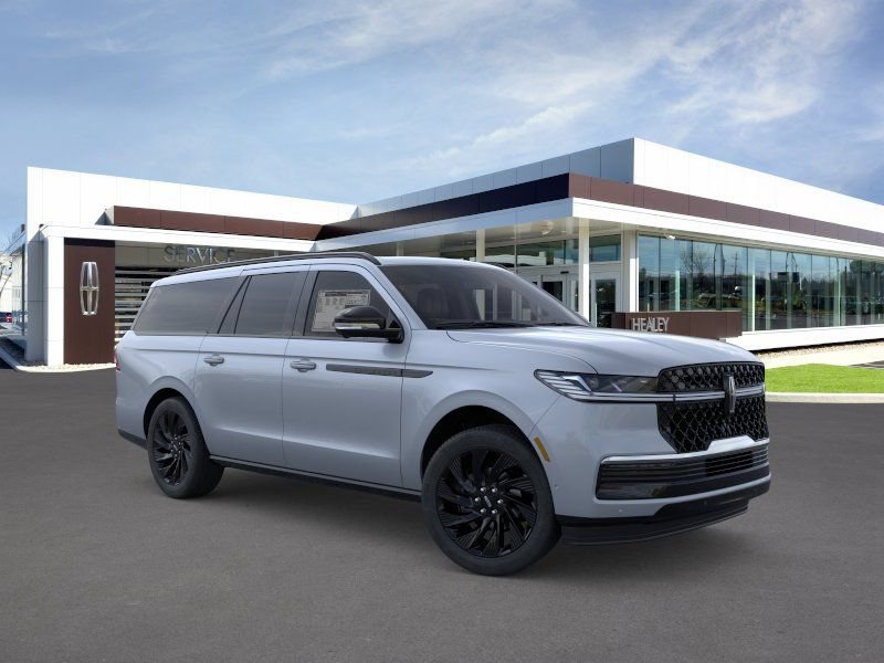 New 2026 Lincoln Navigator L Reserve w/ Jet Appearance Package AWD/4WD image 7