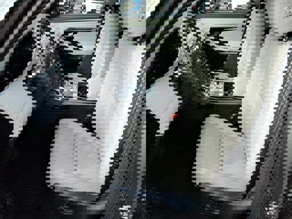 Used 2020 Land Rover Range Rover Evoque SE image 15