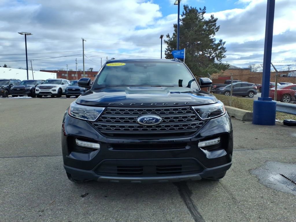 Certified 2023 Ford Explorer XLT w/ Equipment Group 202A video 2