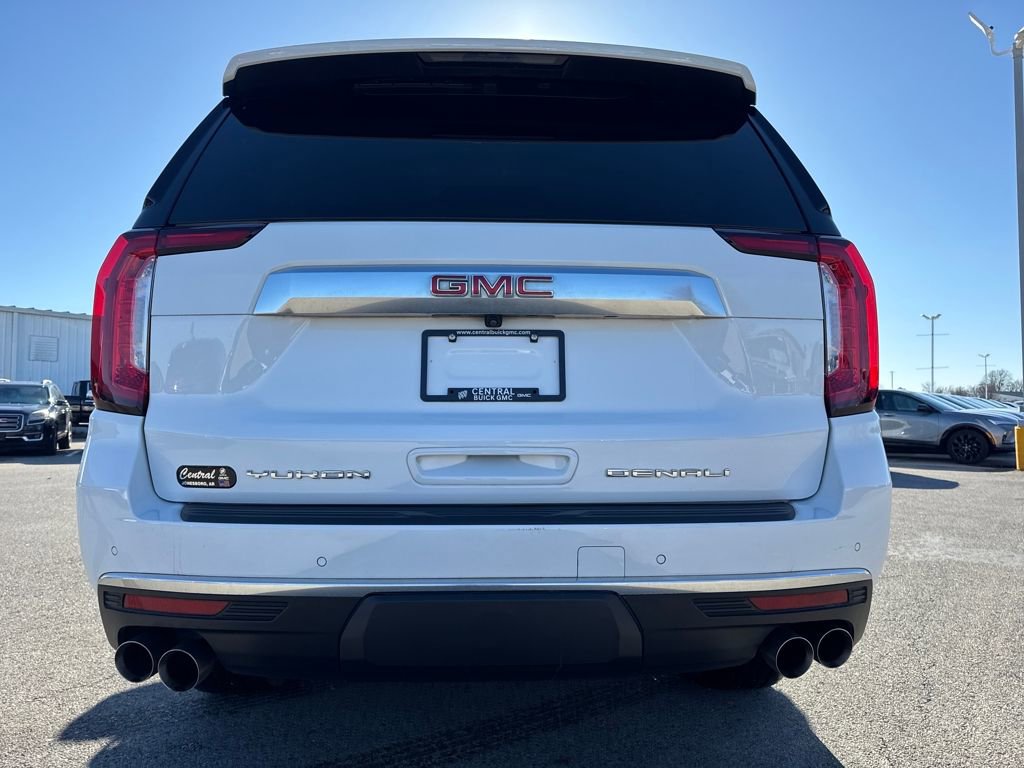 Used 2023 GMC Yukon XL Denali image 5