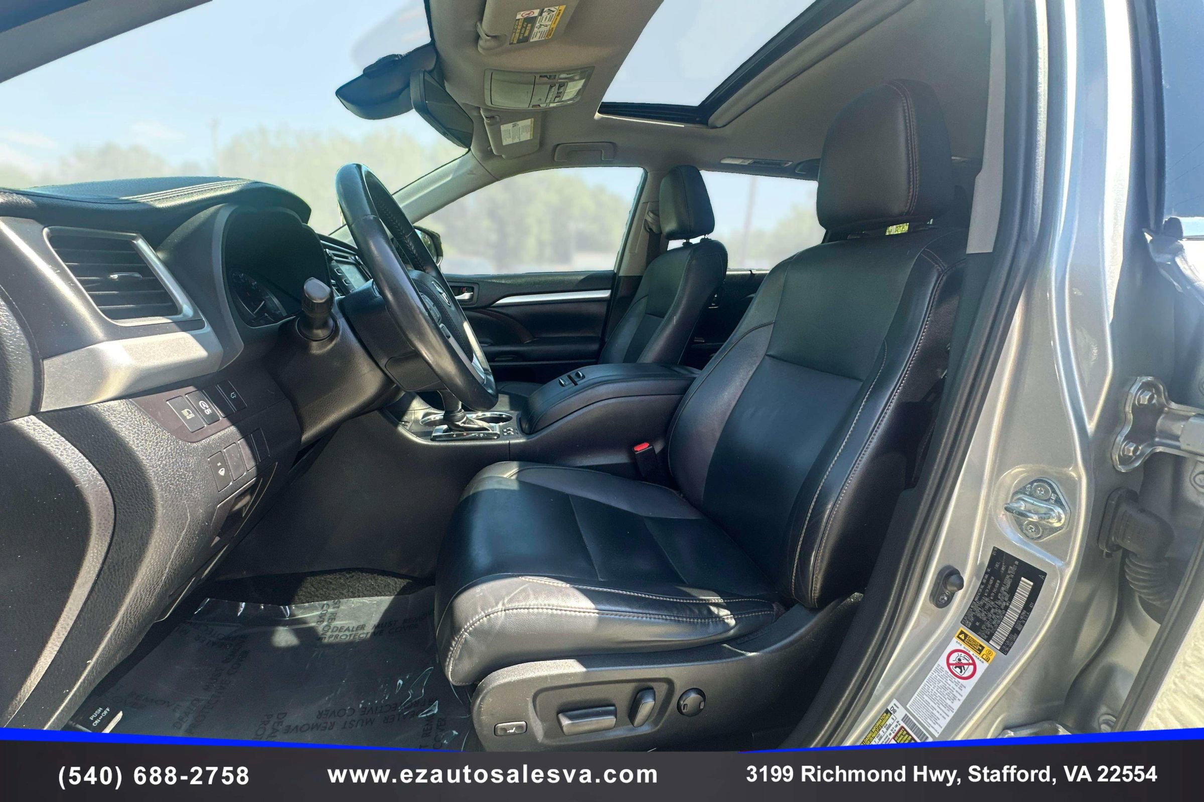 Used 2019 Toyota Highlander XLE AWD/4WD image 15