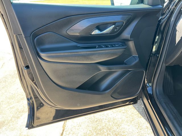 Used 2024 GMC Terrain SLE image 12