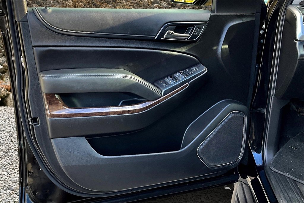 Used 2020 Chevrolet Suburban LS image 19