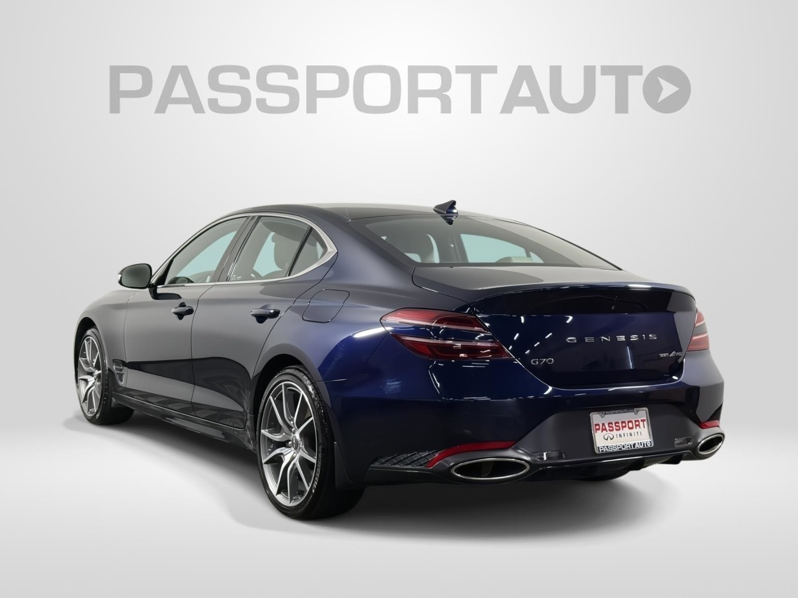 Used 2023 Genesis G70 3.3T image 5