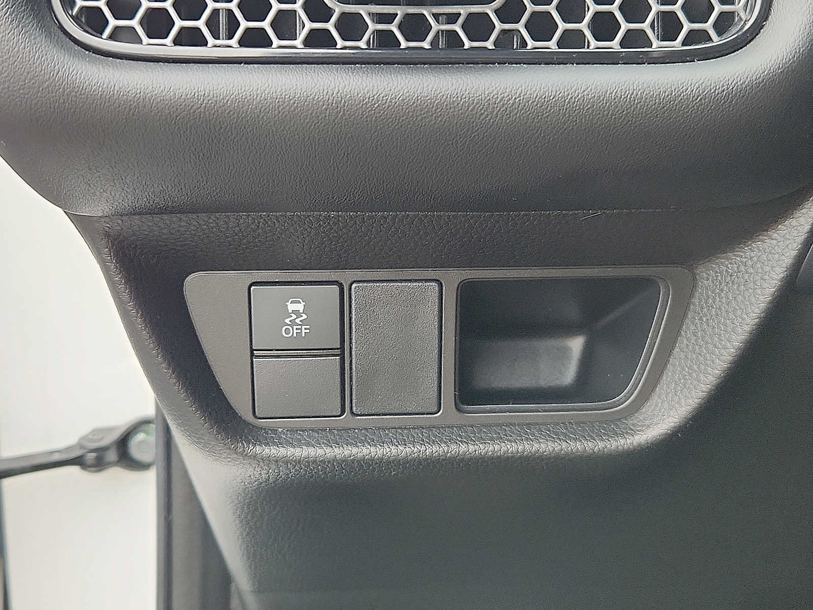Certified 2024 Honda HR-V Sport image 22