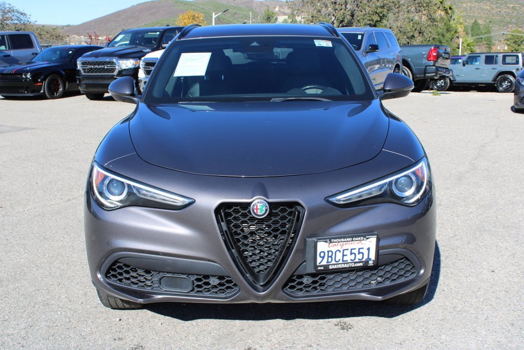 Used 2022 Alfa Romeo Stelvio Sprint image 2
