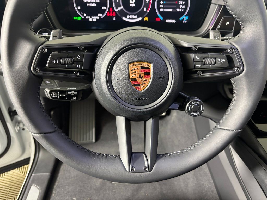 Certified 2026 Porsche Cayenne S AWD/4WD image 24