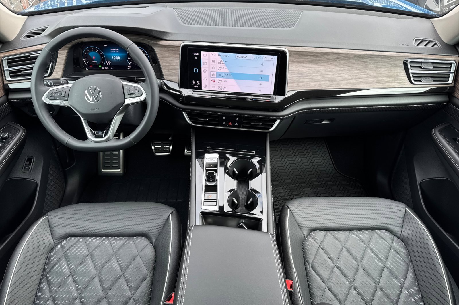 New 2025 Volkswagen Atlas SEL Premium R-Line image 11