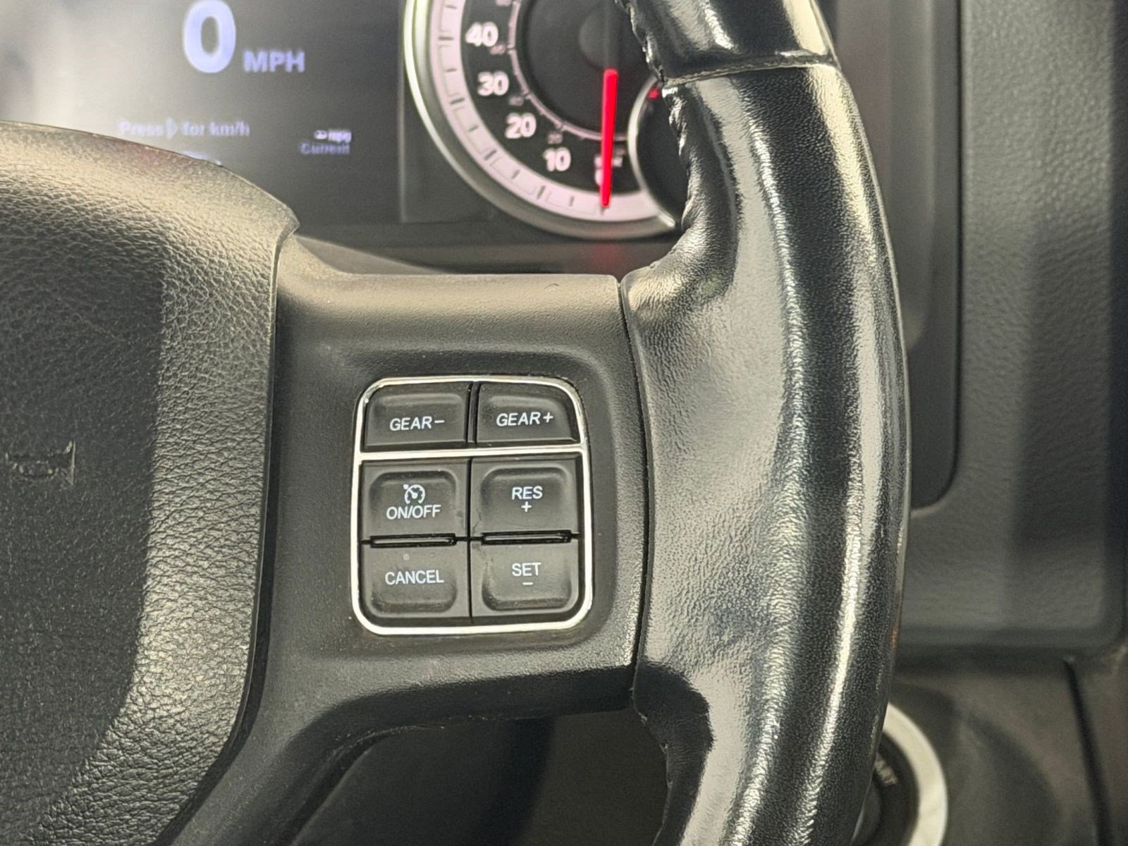 Used 2019 RAM 1500 Classic SLT w/ Luxury Group AWD/4WD image 16
